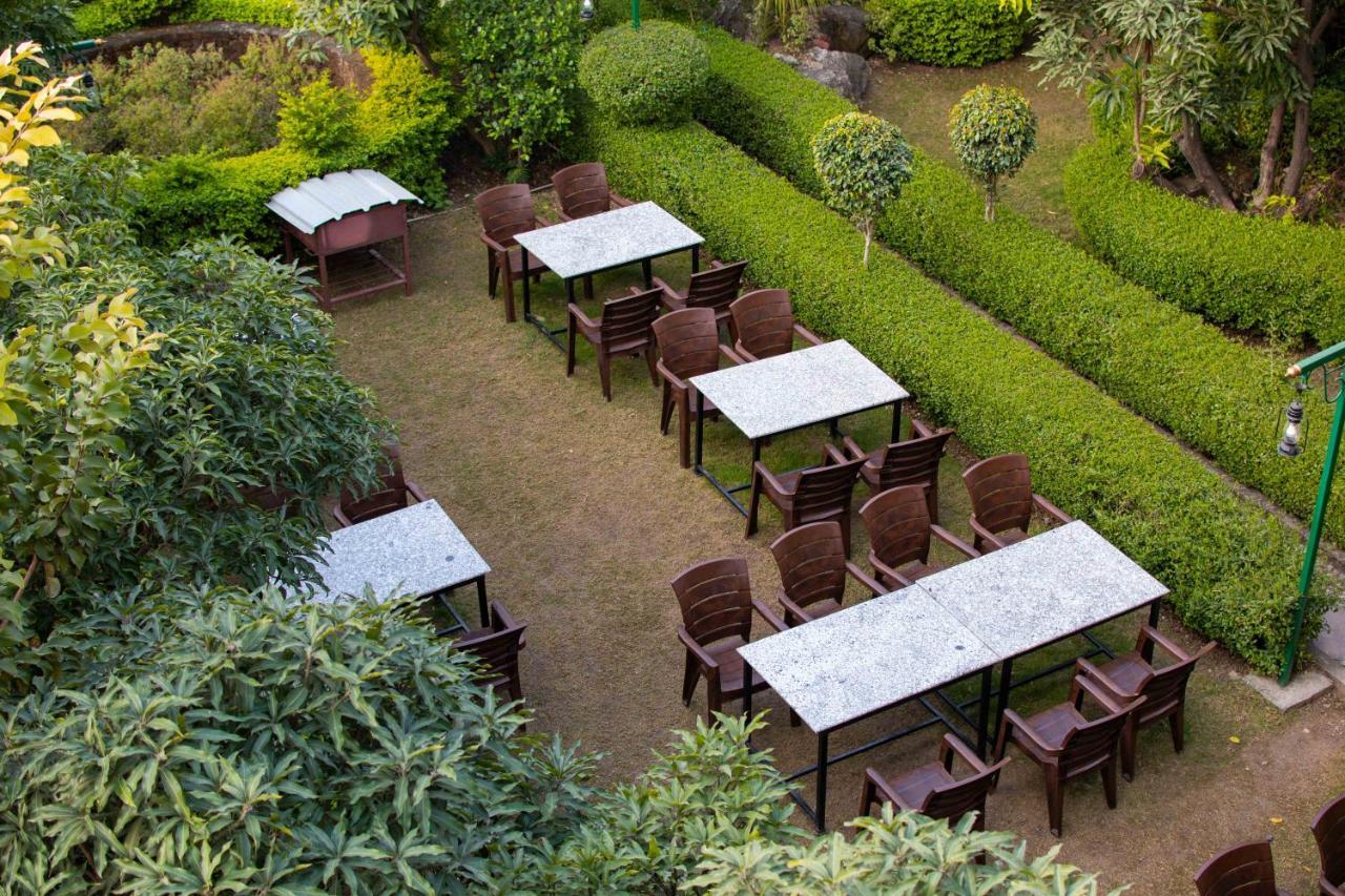 Mvt Guesthouse & Restaurant Rishīkesh Εξωτερικό φωτογραφία
