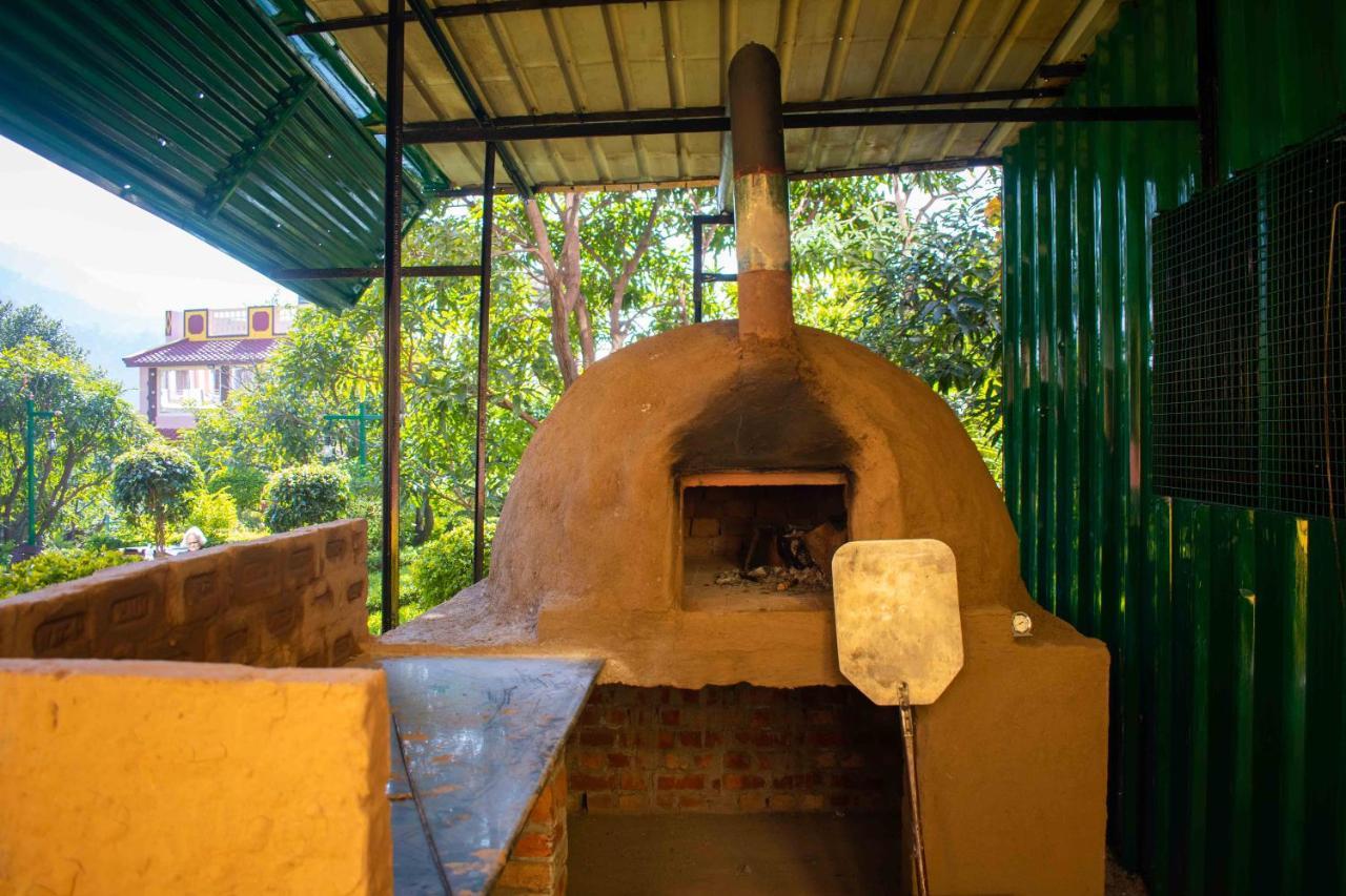 Mvt Guesthouse & Restaurant Rishīkesh Εξωτερικό φωτογραφία